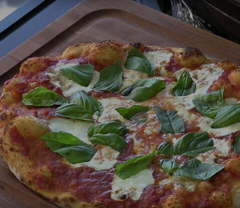 Margherita style pan pizza - Easy Meals with Video Recipes by Chef